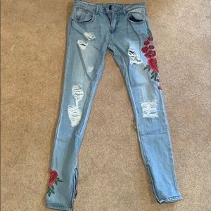 Young & Reckless distressed Jeans